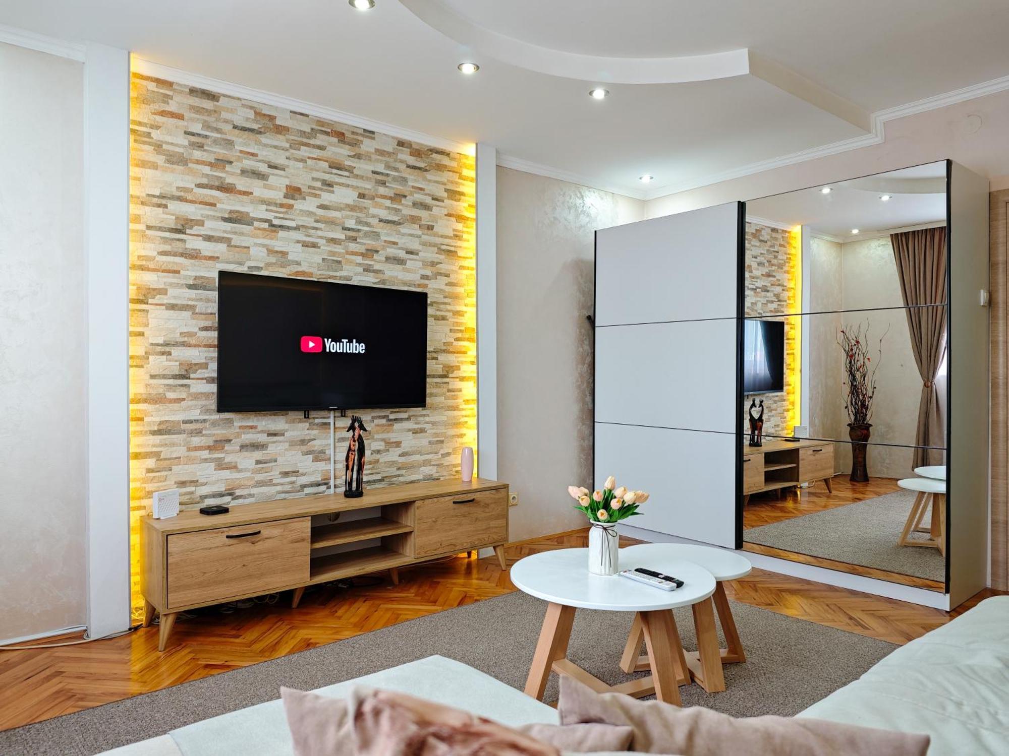 Apartman Julija Доньи-Милановац Экстерьер фото