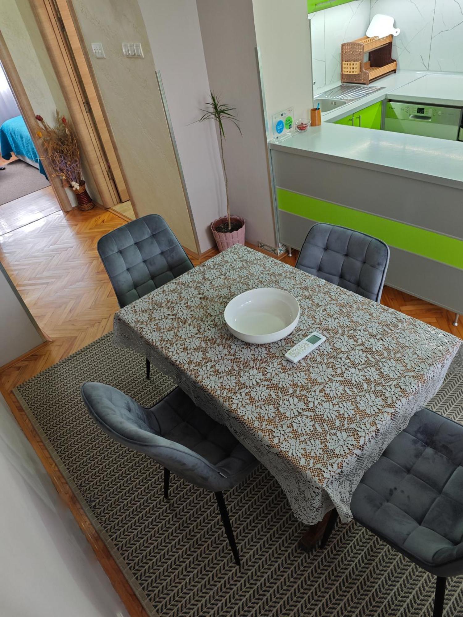Apartman Julija Доньи-Милановац Экстерьер фото
