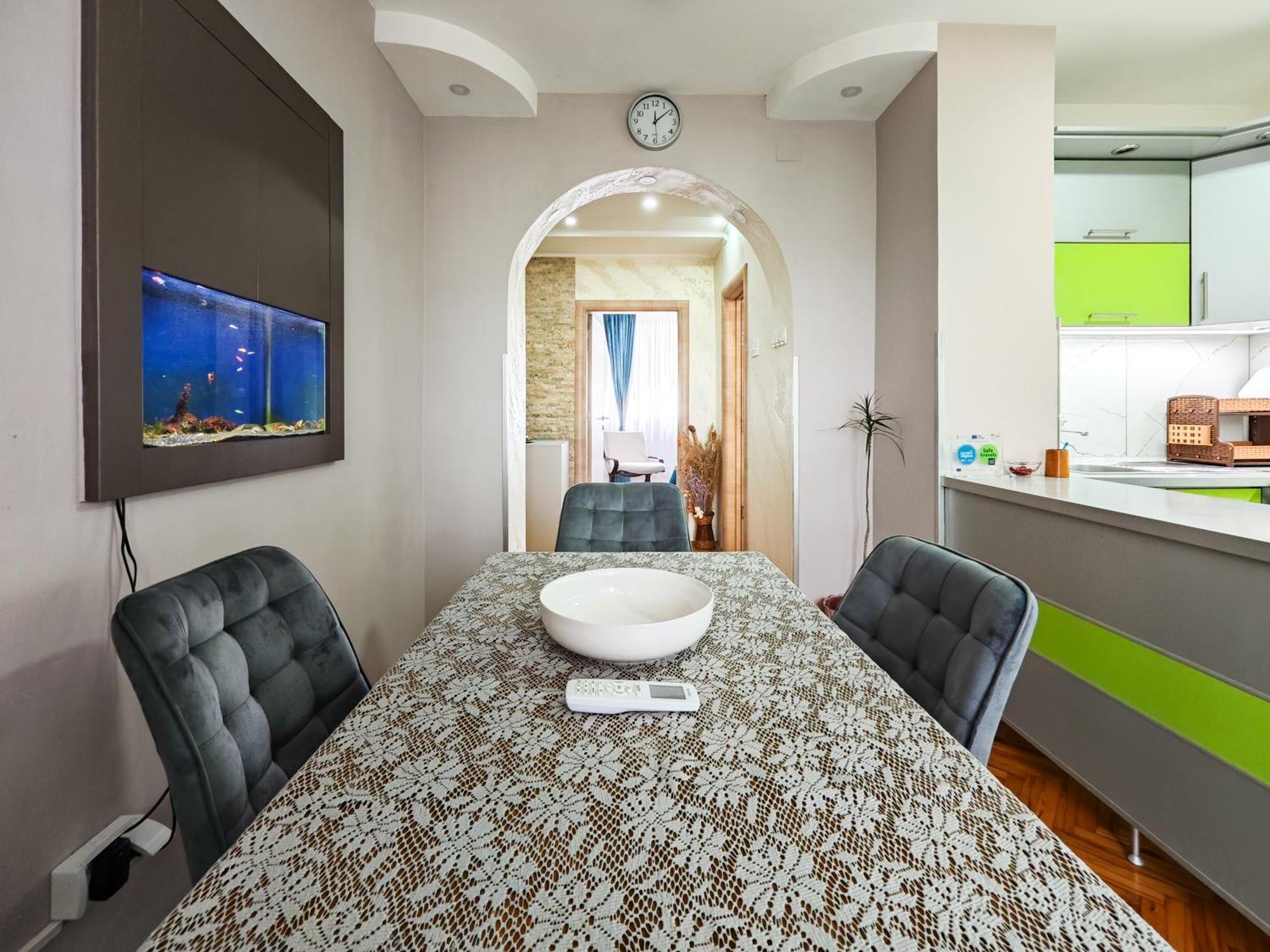Apartman Julija Доньи-Милановац Экстерьер фото